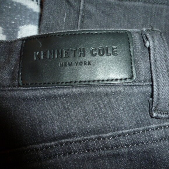 Kenneth Cole Grey Straight Leg Jeans Men’s Size 32x29 - Picture 4 of 8